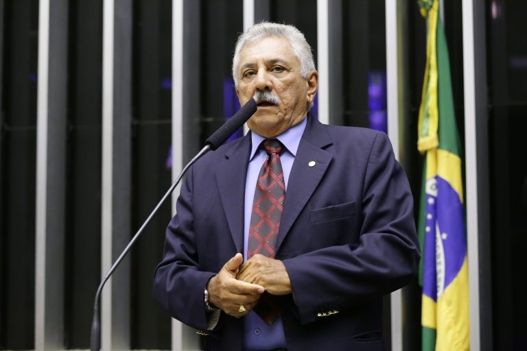 Bosco Costa apresentou parecer favorável ao texto - (Foto: Michel Jesus/ Câmara dos Deputados)