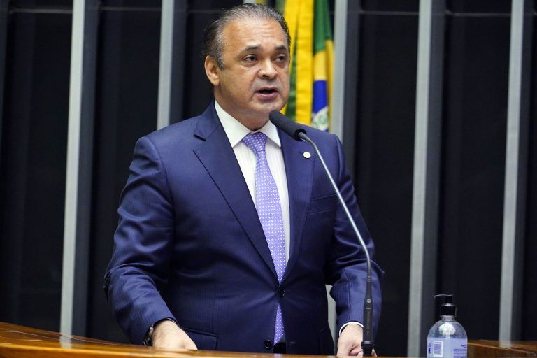 Deputado Roberto de Lucena, autor do projeto - (Foto: Pablo Valadares/Câmara dos Deputados)