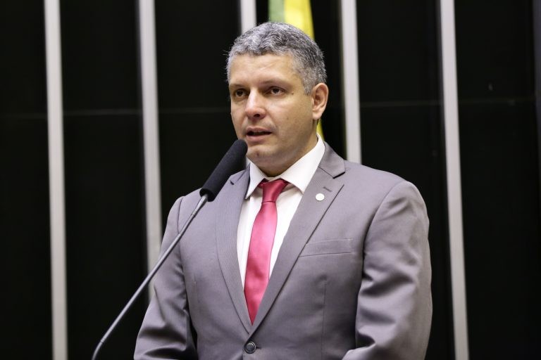 Dr. Frederico recomedou a aprovação da proposta - (Foto: Michel Jesus/ Câmara dos Deputados)