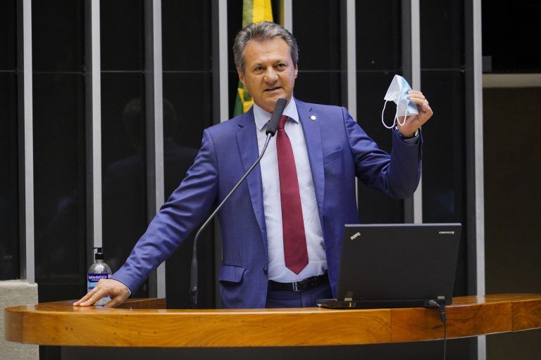 Cherini: acompanhamento beneficia doente e família - (Foto: Pablo Valadares/Câmara dos Deputados)