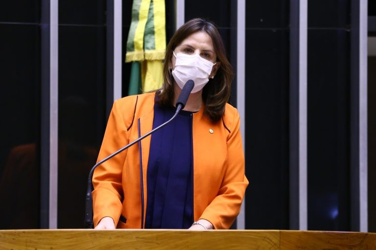 Carmen Zanotto: 