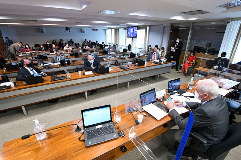 Plenário da Comissão de Assuntos Econômicos presidida por Otto Alencar (D) - Edilson Rodrigues/Agência Senado