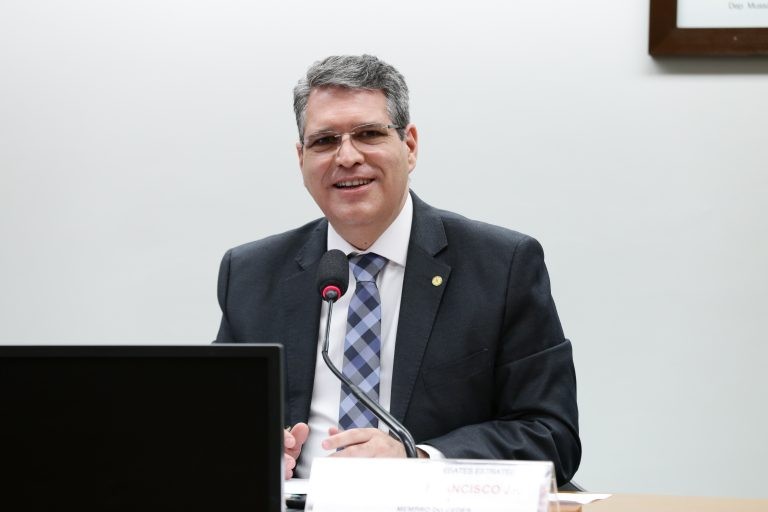 Francisco Jr.: demora na prestação dos cuidados pode piorar prognóstico - (Foto: Najara Araujo/Câmara dos Deputados)