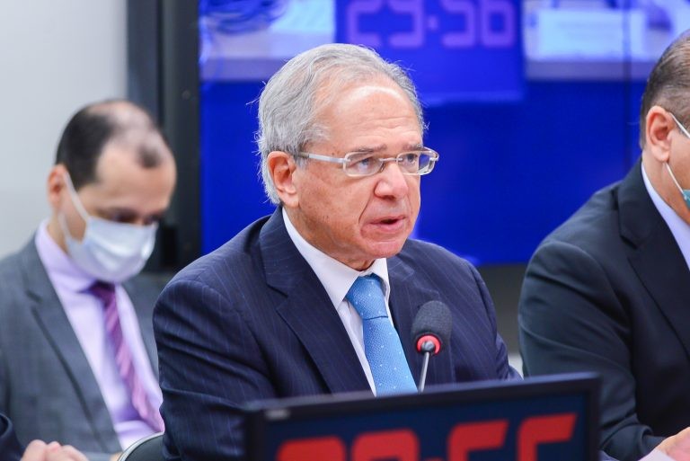 Guedes negou que tenha retirado a taxação das empresas em paraísos fiscais da reforma do Imposto de Renda - (Foto: Billy Boss/Câmara dos Deputados)