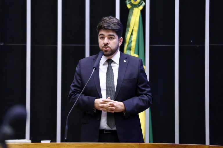 Zé Vitor: importante é manter a capacidade laborativa dos autônomos - (Foto: Najara Araujo/Câmara dos Deputados)