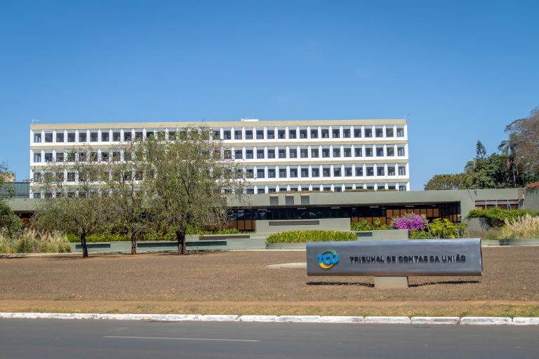 TCU abriu procedimentos para apurar distribuição de bolo publicitário - (Foto: Depositphotos)