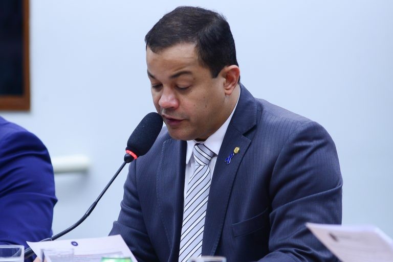 Deputado Delegado Pablo, relator da proposta na CCJ - (Foto: Billy Boss/Câmara dos Deputados)