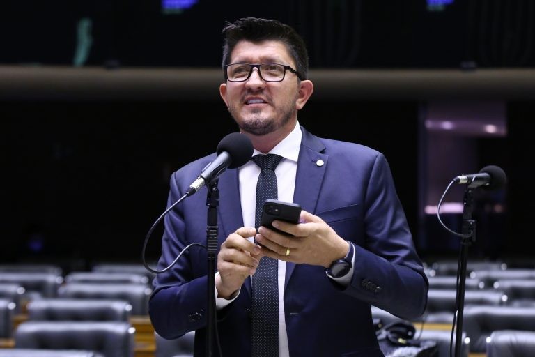 Glaustin da Fokus recomendou a aprovação de substitutivo - (Foto: Cleia Viana/Câmara dos Deputados)