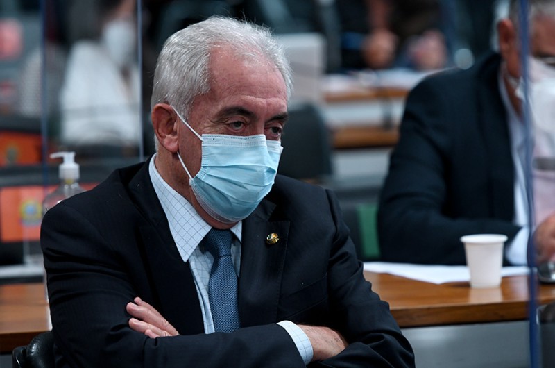 "É preciso encontrar uma saída para o país nesta questão dos combustíveis , afirmou o presidente da CAE, Otto Alencar (PSD-BA)