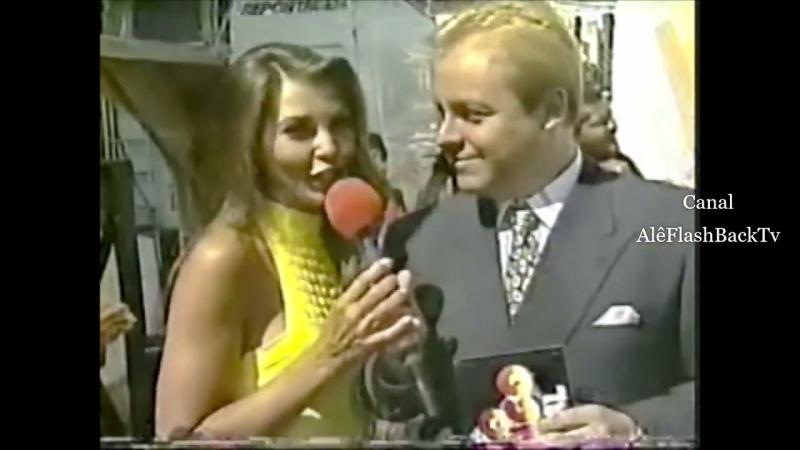 Domingo Legal do Gugu SBT - 1996 - Prova Retirar Lama do Corpo Moças e Rapazes