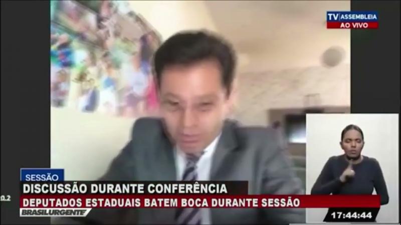 Briga na Assembléia - Michel Hajime